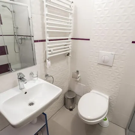 Apart-invest Nieruchomosci 31 斯克拉斯卡波伦巴